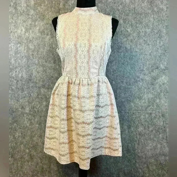 Altar’d State Light Peach Sleeveless Lace Dress - Medium - Picture 1 of 5